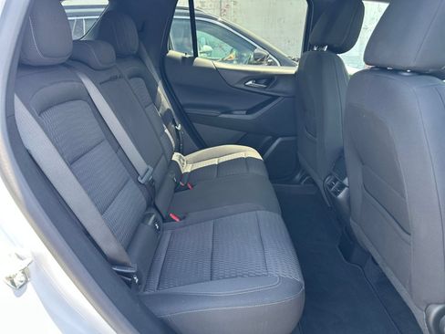 Used 2025 Chevrolet Equinox LT FWD image 25