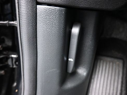 Used 2022 Kia Telluride S image 28