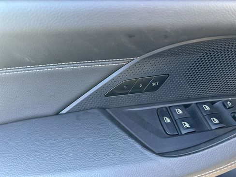 Used 2025 BMW i4 eDrive40 image 38