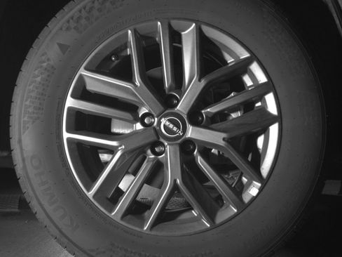 Used 2026 Nissan Rogue SV FWD image 16