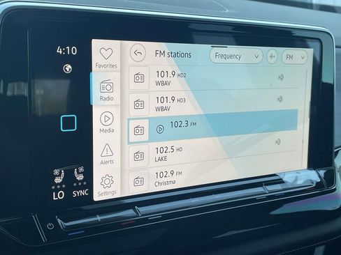 New 2026 Volkswagen Atlas Cross Sport SE FWD image 25