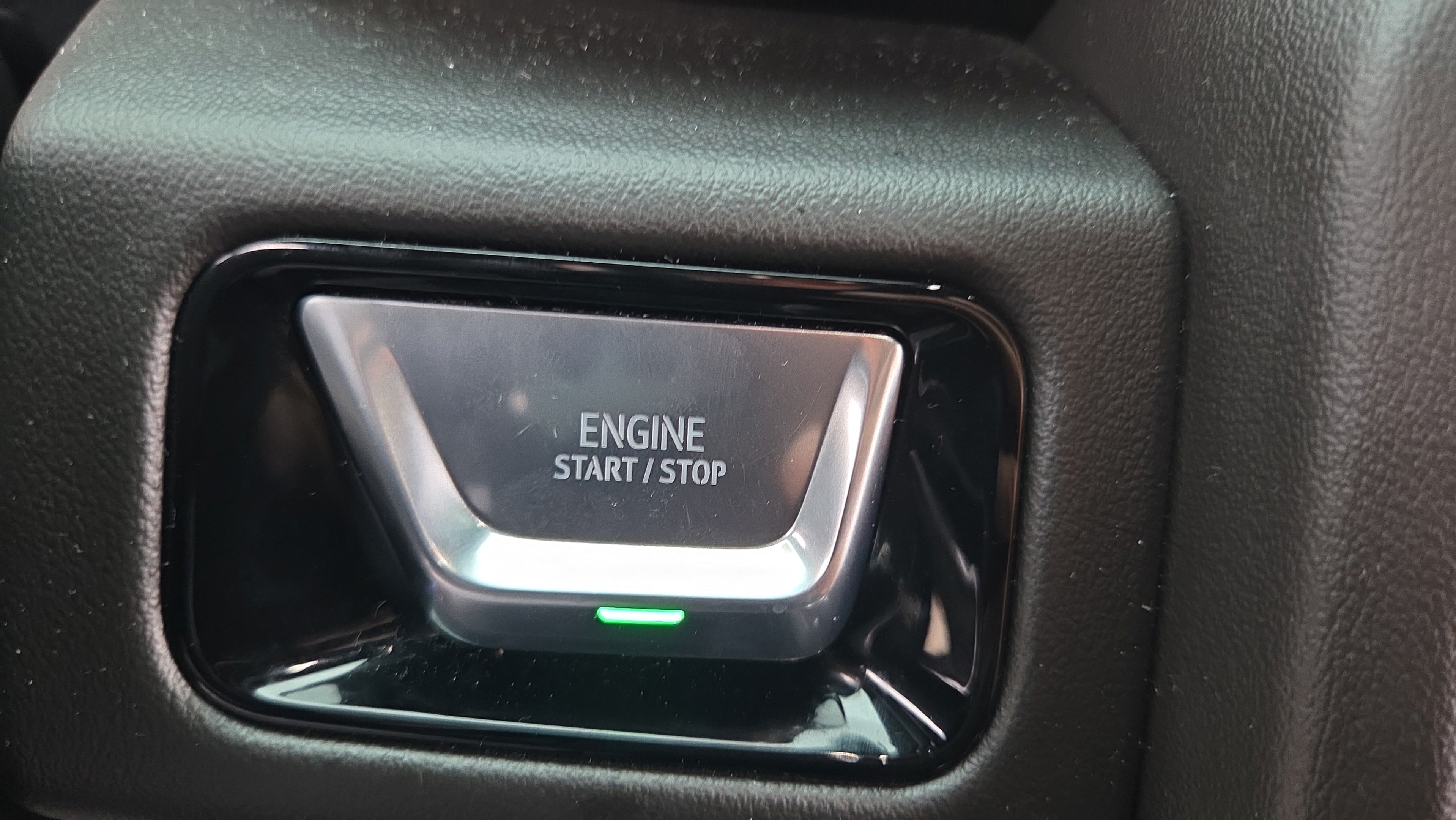 Used 2025 GMC Yukon Elevation AWD/4WD image 25