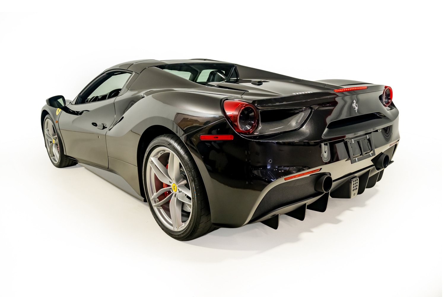 Certified 2018 Ferrari 488 Spider RWD image 4