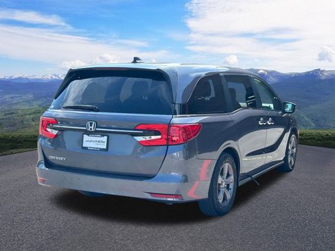 Used 2022 Honda Odyssey EX image 5