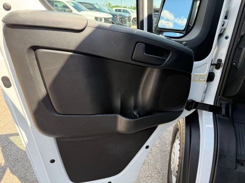 Used 2026 RAM ProMaster 2500 w/ Convenience Group FWD image 22