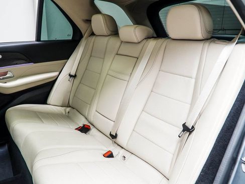 Used 2023 Mercedes-Benz GLE 450 4MATIC w/ Premium Package image 37