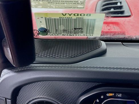 New 2026 Jeep Wrangler Unlimited Rubicon image 25