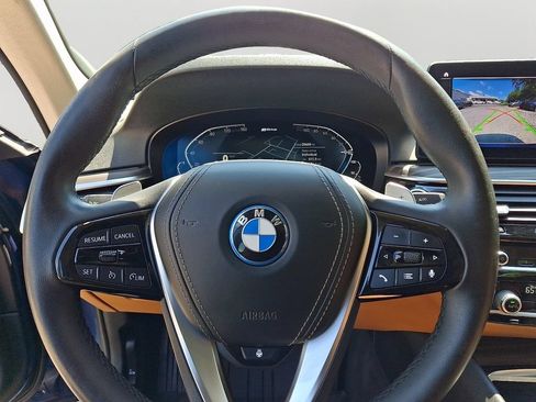 Used 2022 BMW 530e xDrive w/ Convenience Package AWD/4WD image 20