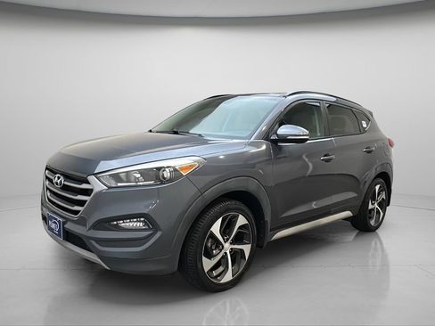 Used 2018 Hyundai Tucson Value AWD/4WD image 2