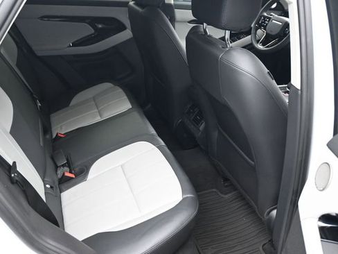 Used 2025 Land Rover Range Rover Evoque Dynamic SE image 10