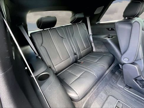 Used 2026 Cadillac Vistiq Sport w/ LPO, Floor Liner Package AWD/4WD image 26