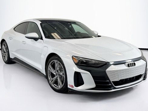 Used 2023 Audi e-tron GT Premium Plus image 3