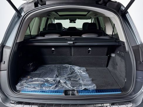 New 2026 Mercedes-Benz GLS 450 4MATIC image 23