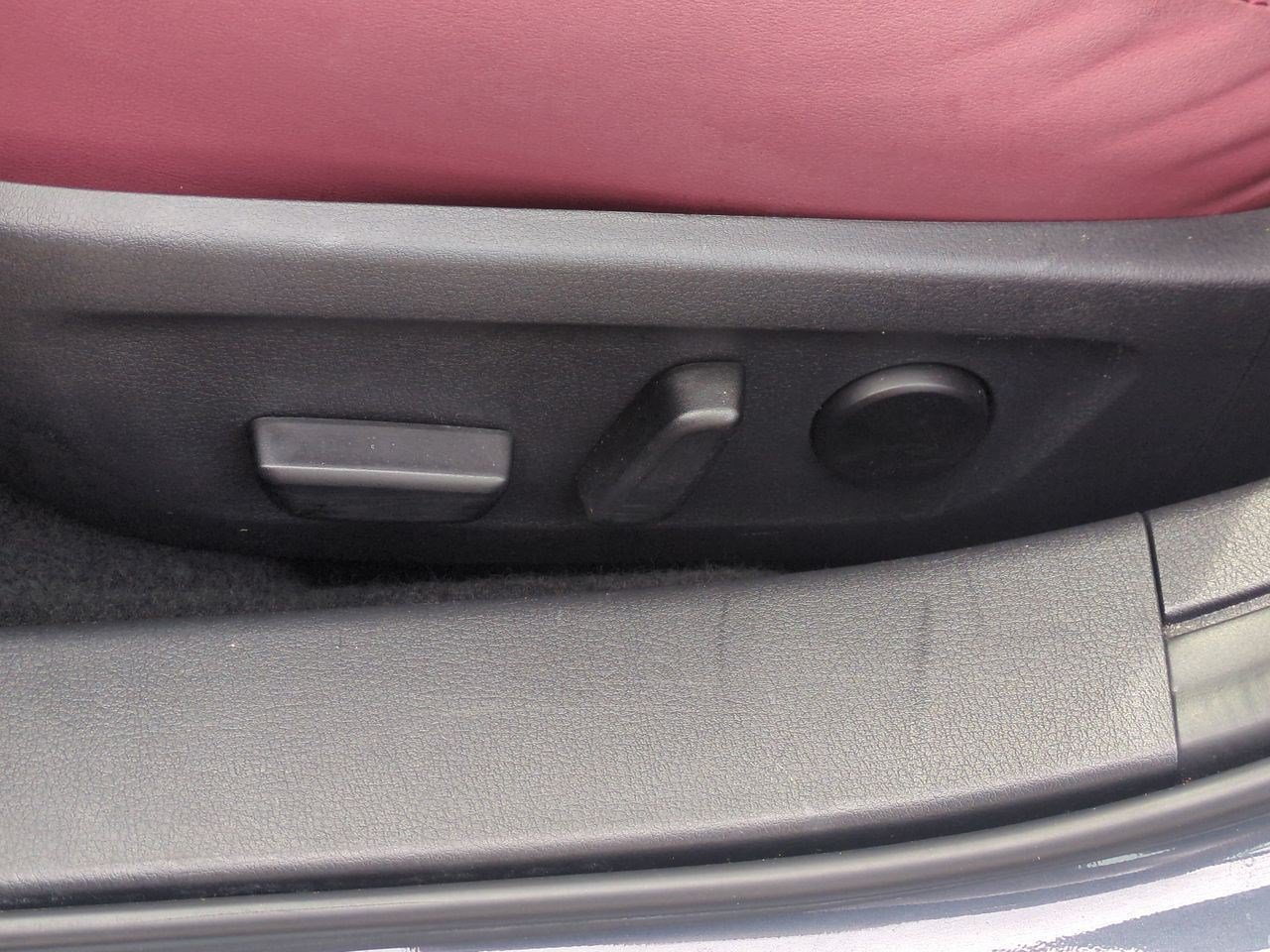 Used 2024 MAZDA MAZDA3 s AWD/4WD image 17