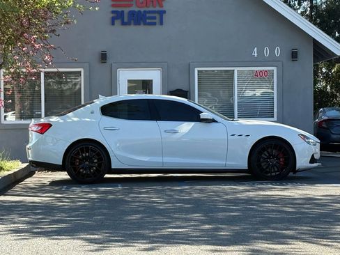Used 2017 Maserati Ghibli S image 4