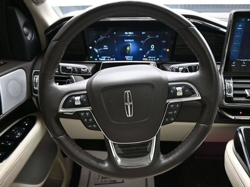 Used 2024 Lincoln Navigator Black Label AWD/4WD image 13