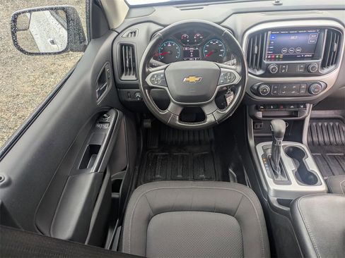 Used 2022 Chevrolet Colorado LT w/ Fleet Safety Package image 17