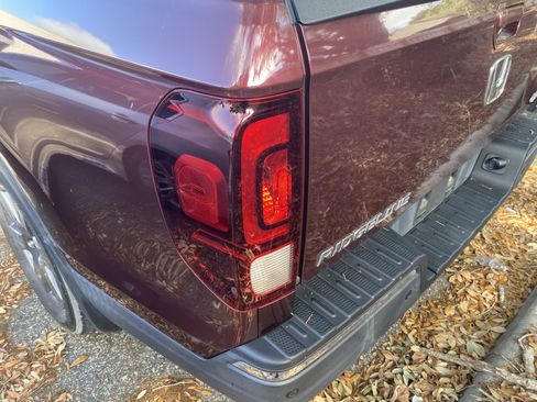 Used 2020 Honda Ridgeline RTL-E image 6