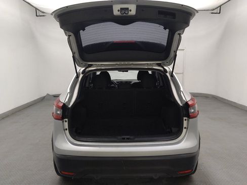 Used 2021 Nissan Rogue Sport S image 29