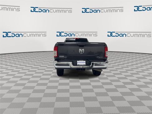 Used 2020 RAM 3500 Big Horn w/ Level 1 Equipment Group image 7