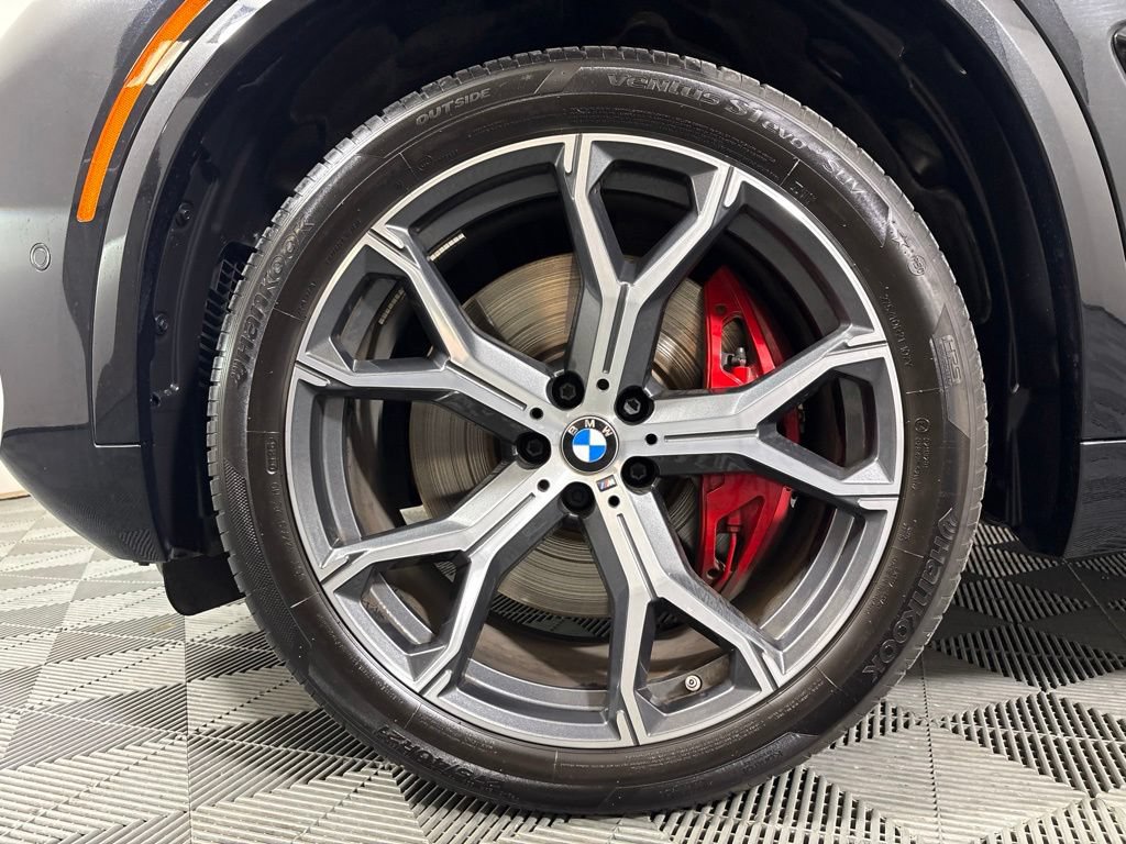 Certified 2026 BMW X5 xDrive50e w/ M Sport Package AWD/4WD image 8