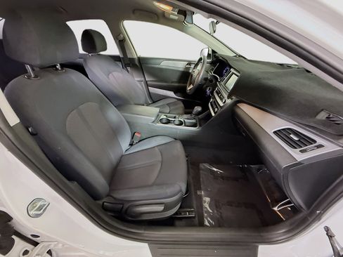 Used 2018 Hyundai Sonata SE w/ Cargo Package image 28