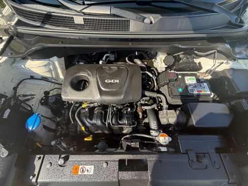 Used 2018 Kia Soul FWD image 3