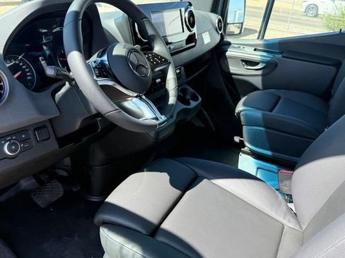 New 2026 Mercedes-Benz Sprinter 2500 image 10