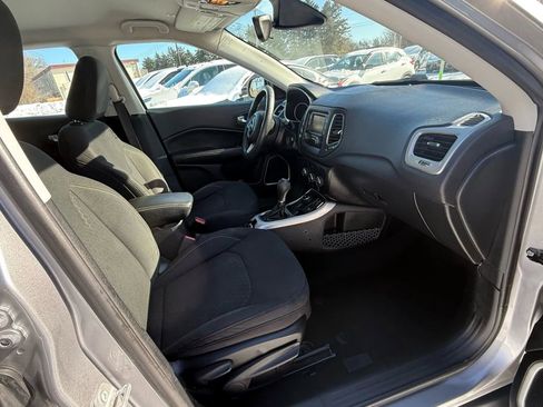 Used 2018 Jeep Compass Sport image 33