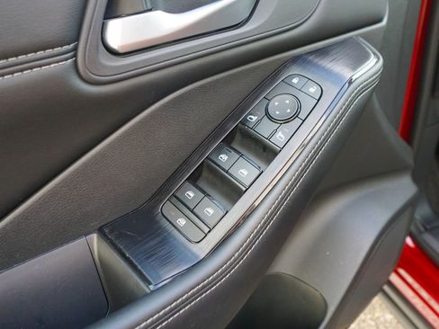 Used 2022 Nissan Rogue SV w/ SV Premium Package image 19