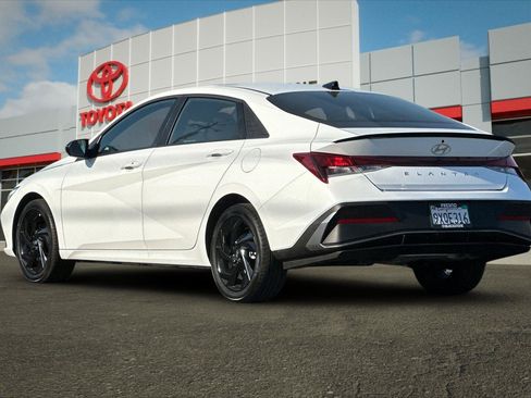 Used 2026 Hyundai Elantra Sport FWD image 5