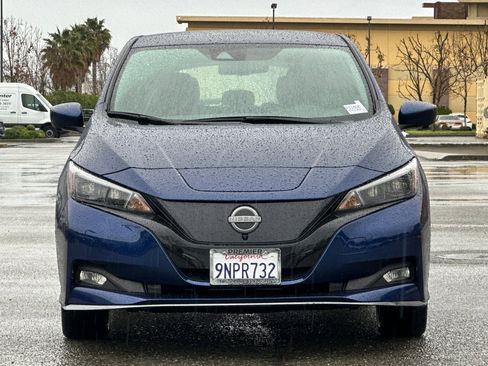 Certified 2024 Nissan Leaf SV Plus image 9