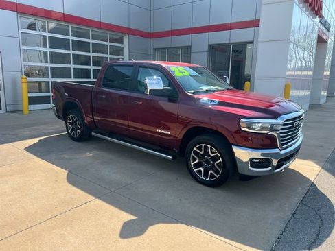 Used 2025 RAM 1500 Laramie w/ Trailer Tow Group AWD/4WD image 7