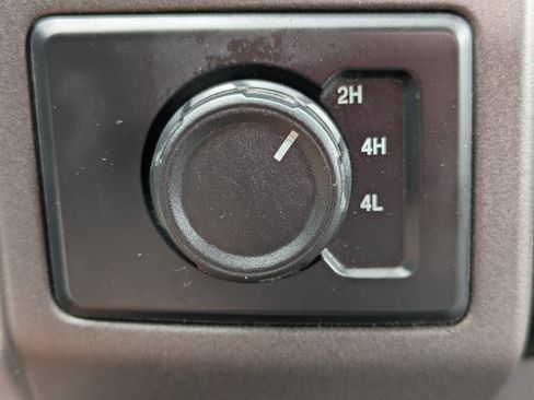 Used 2022 Ford F350 XL w/ Power Equipment Group image 19