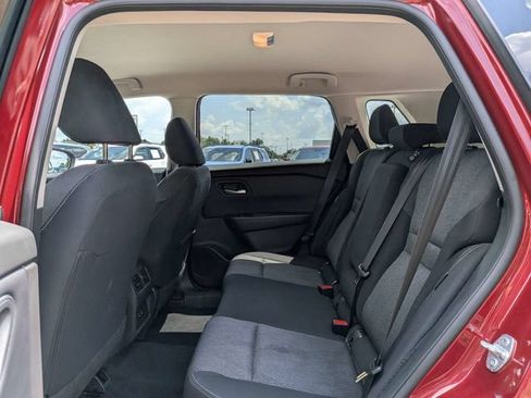 Used 2025 Nissan Rogue SV AWD/4WD image 15