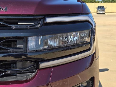 Used 2024 Ford Expedition Max Limited AWD/4WD image 24