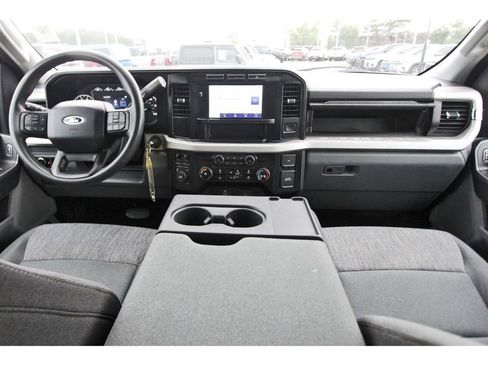 Certified 2024 Ford F250 XLT image 12