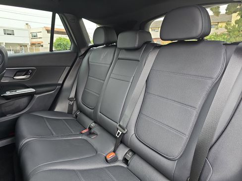 Used 2026 Mercedes-Benz GLC 300 image 14