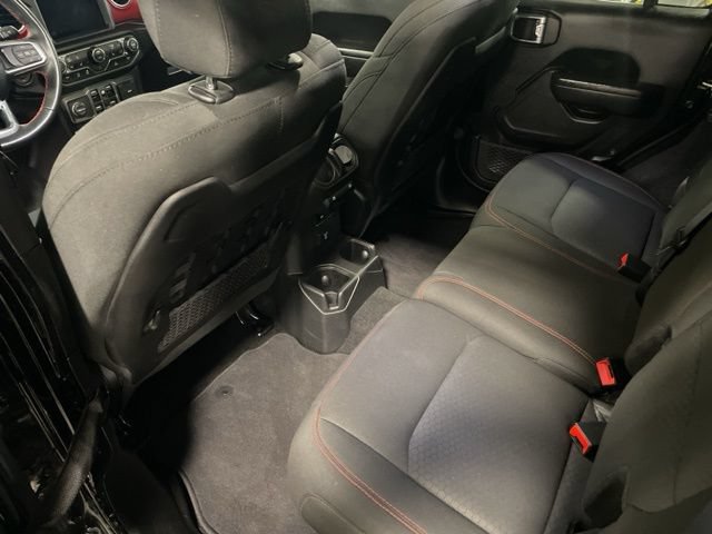 Used 2023 Jeep Wrangler Unlimited Rubicon w/ Cold Weather Group AWD/4WD image 33