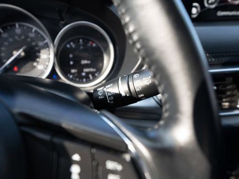 Used 2018 MAZDA CX-5 Touring image 14