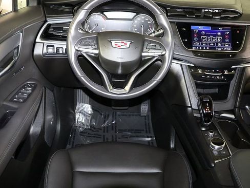 Used 2024 Cadillac XT6 Luxury AWD/4WD image 3