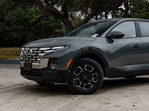 Certified 2024 Hyundai Santa Cruz SEL image 3