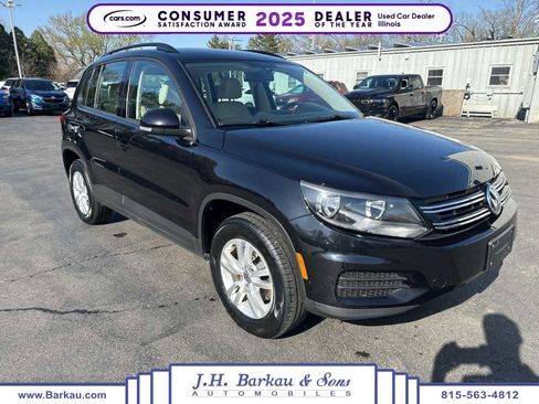 Used 2017 Volkswagen Tiguan S AWD/4WD image 1