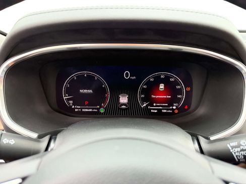 Used 2024 Acura MDX SH-AWD w/ Technology Package image 25