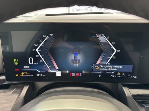 New 2026 BMW 550e xDrive image 18