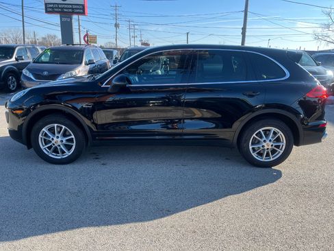 Used 2015 Porsche Cayenne Diesel image 2