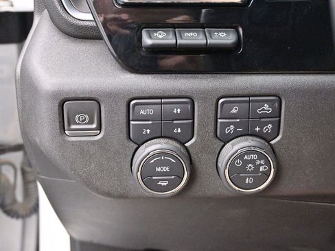 Used 2024 Chevrolet Silverado 2500 High Country w/ Technology Package AWD/4WD image 26