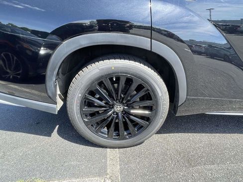 Used 2023 Toyota Highlander XSE FWD image 28