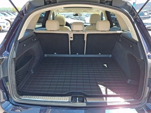 Used 2019 Mercedes-Benz GLC 300 4MATIC image 38
