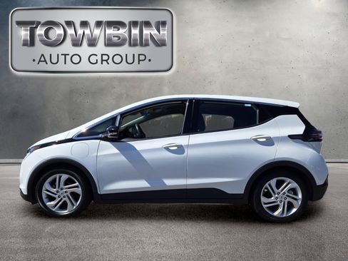 Used 2023 Chevrolet Bolt LT w/ Driver Confidence Package FWD image 7